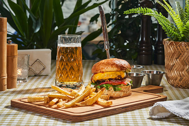 Double cheese burger assiette